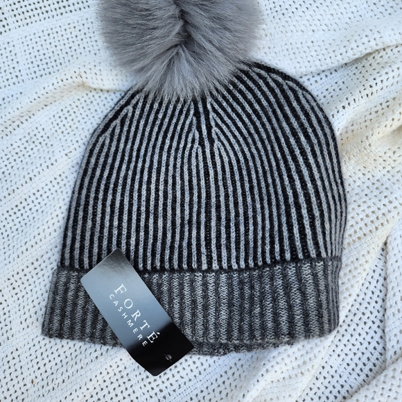 Forte Cashmere silver graympom pom hat NWT - Picture 6 of 6